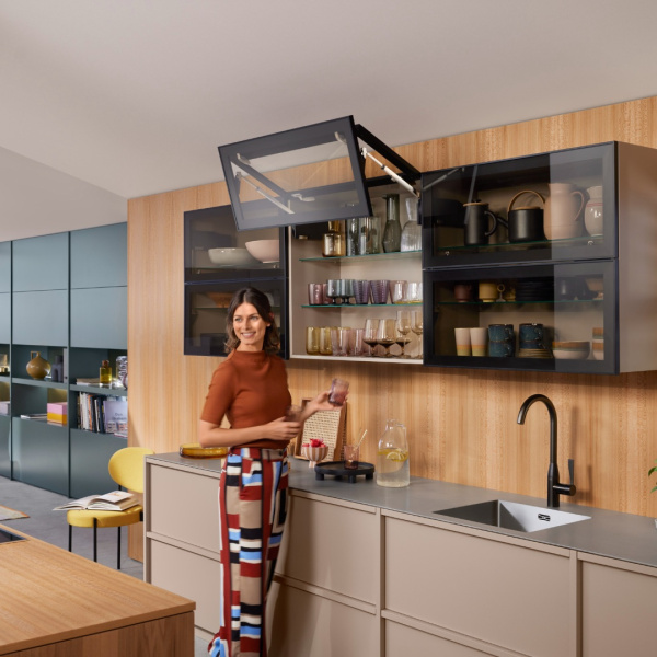 В интерьере